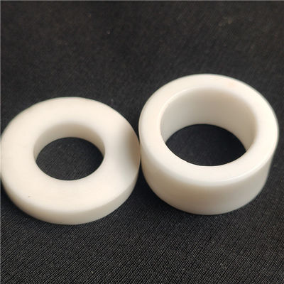 Кольцо zirconia точности CNC подвергли механической обработке токарным станком, который керамическое