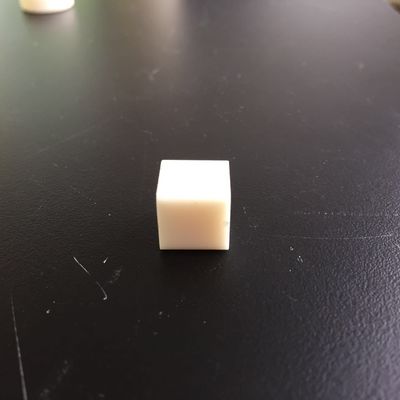 Керамические изделия Zirconia куба блока точности 1300HV Machinable керамические